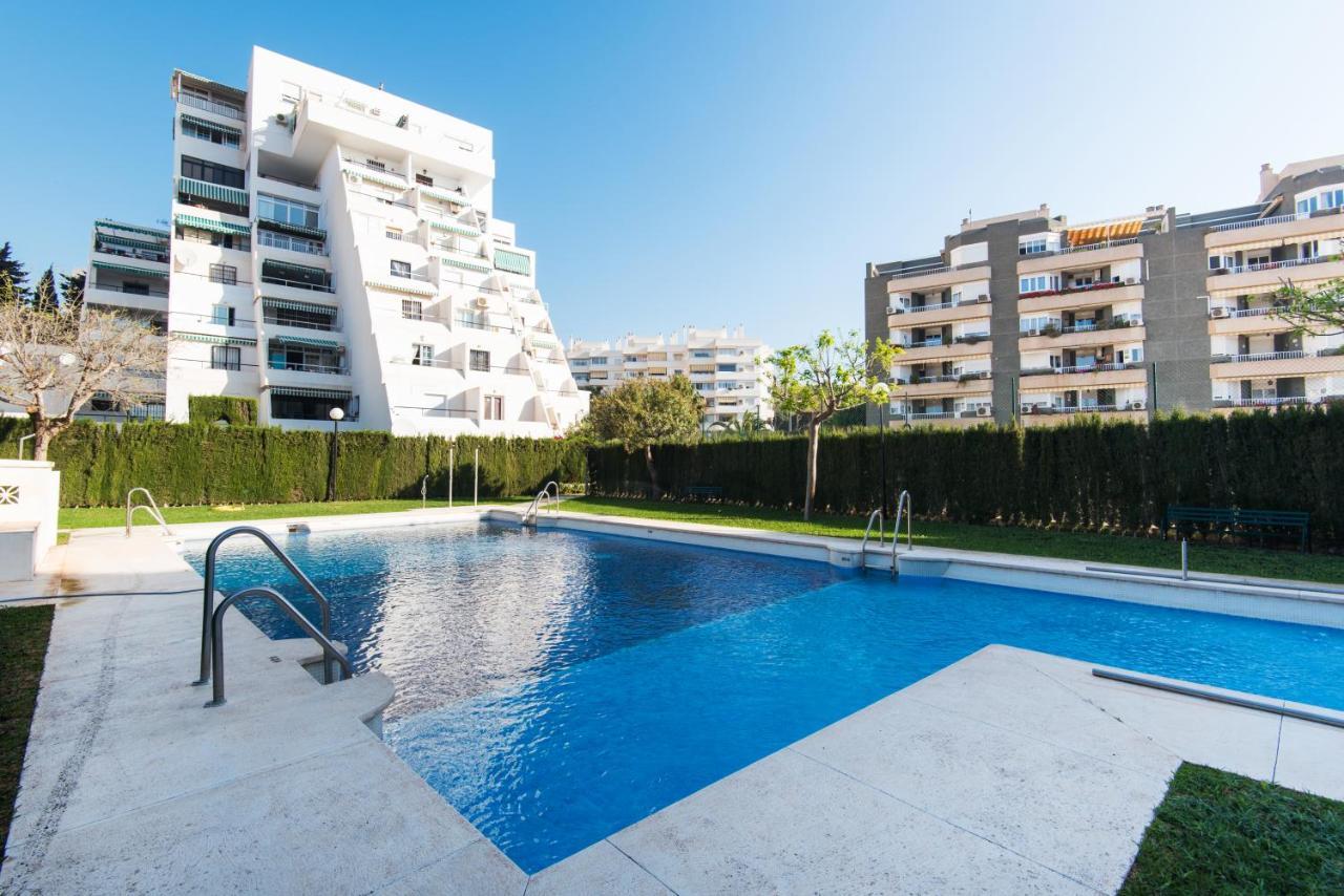 Pets Friendly Apartment, Next To The Marina And Arroyo De La Miel Benalmádena Exterior foto